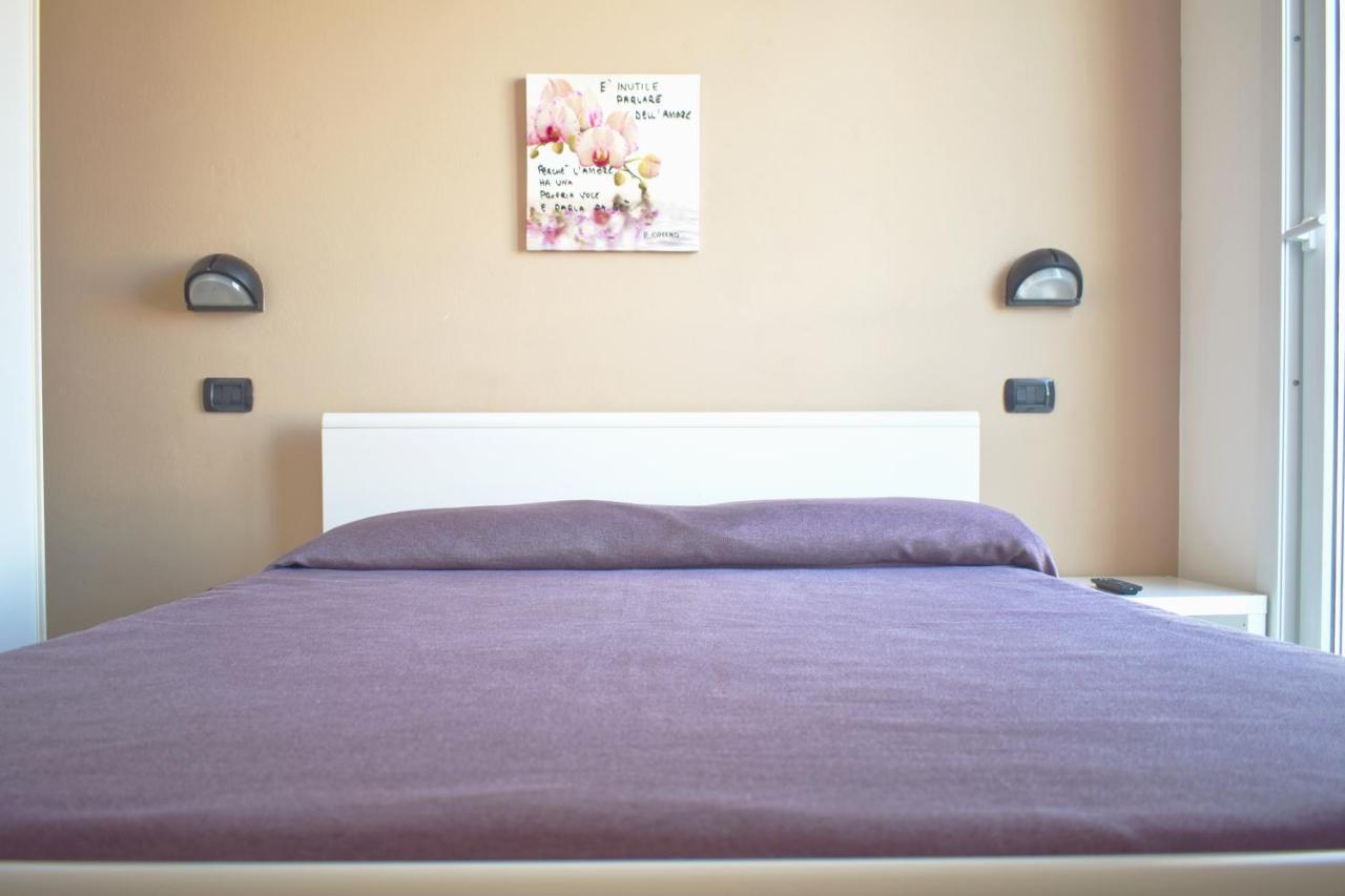Sun Beach Residence Rimini Rum bild