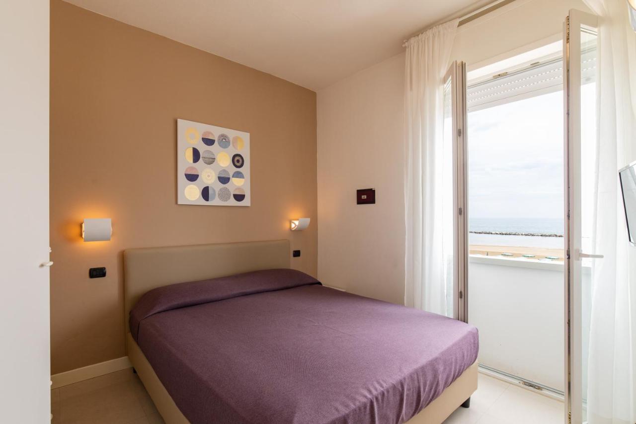 Sun Beach Residence Rimini Exteriör bild